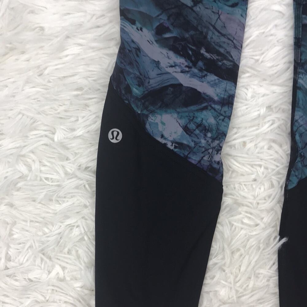 Lululemon Run to Reset Tight Black Frozen Island - Picture 10 of 10